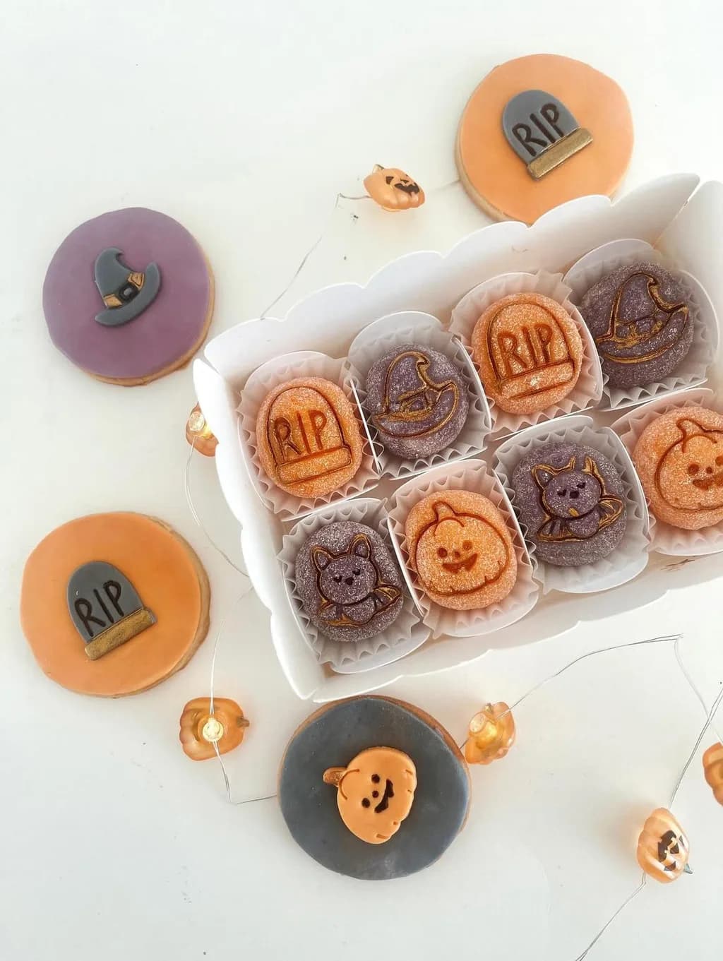 Brigadeiros e bolachas de Halloween